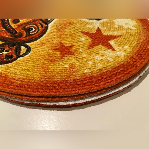 NWT JOHANNA PARKER ROUND HALLOWEEN PLACEMATS. - Picture 7 of 12